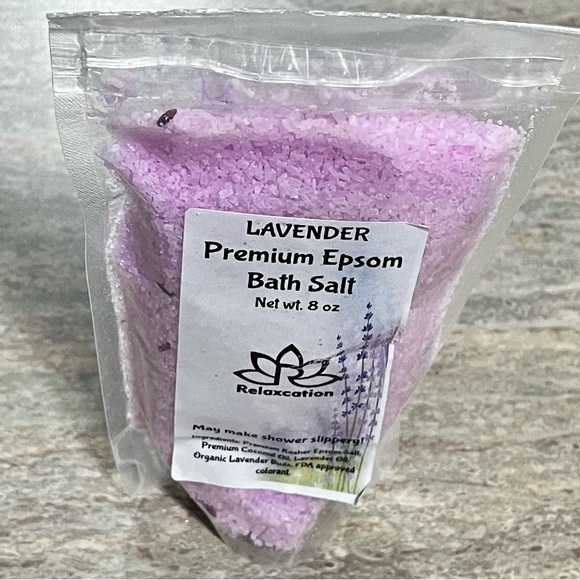 New Relaxcation Luxury Lavender bath and spa gift set - Picture 15 of 16